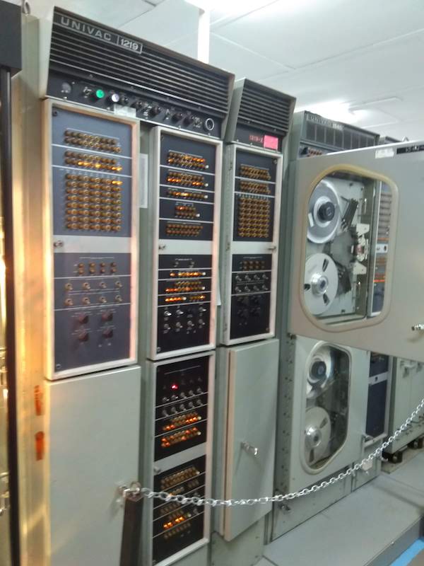 Univac 1219 mainframe computer